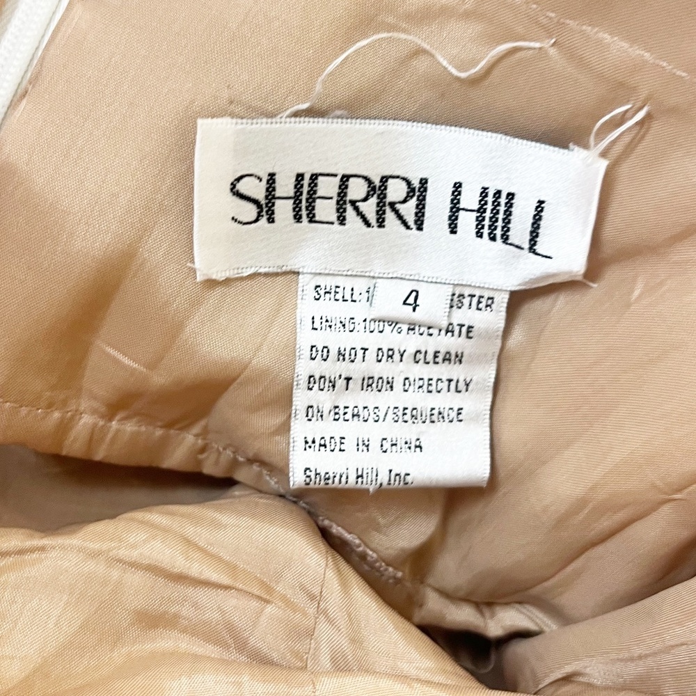 Sherri Hill White Lace Strapless Gown Size 4 - Picture 3 of 7